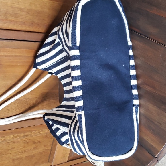 NWOT Striped Canvas Beach Tote Bag - Picture 5 of 7